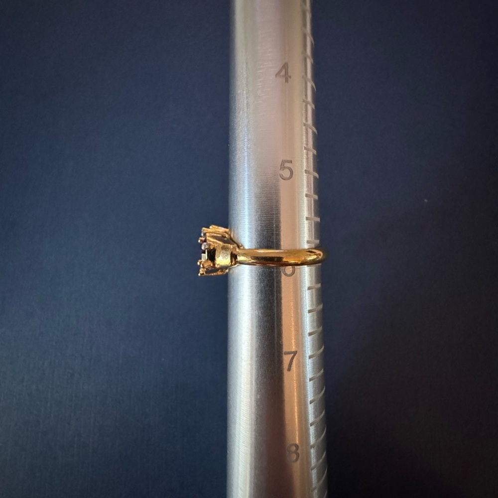 Avon Gold Tone Ring - Picture 4 of 7